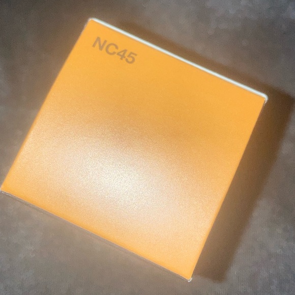 x1 MAC NC45 STUDIO FIX FLUID FOUNDATION BRAND NEW BOXED - Picture 4 of 5